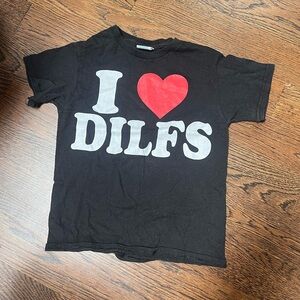 I Heart ❤️ Dilfs baby tee